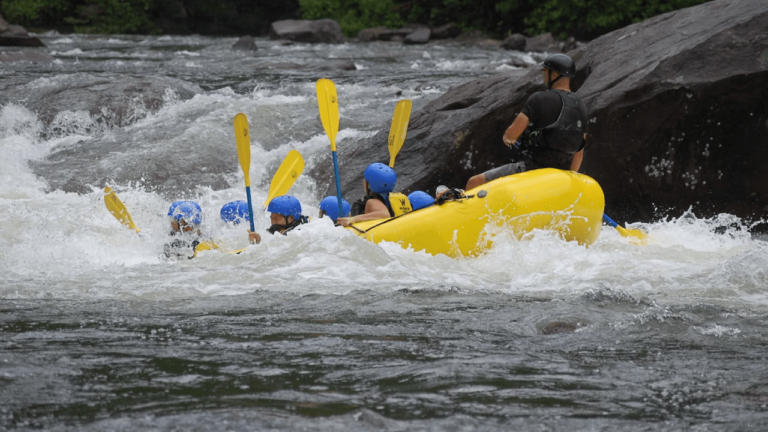 rafting boat and people